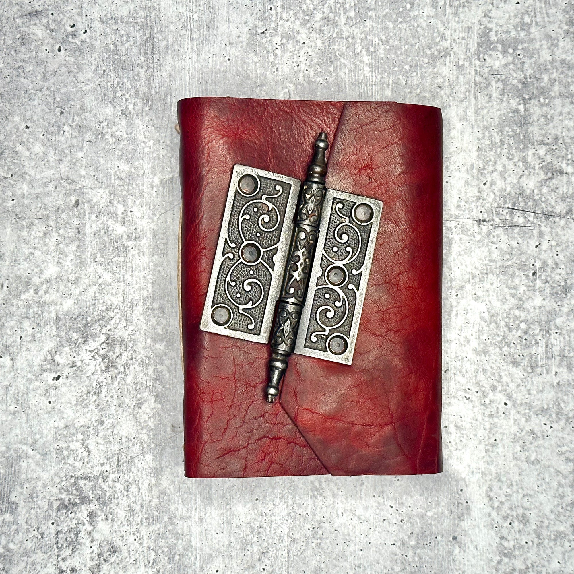 Lucca - Ruby Bison/BB/Door Hinge
