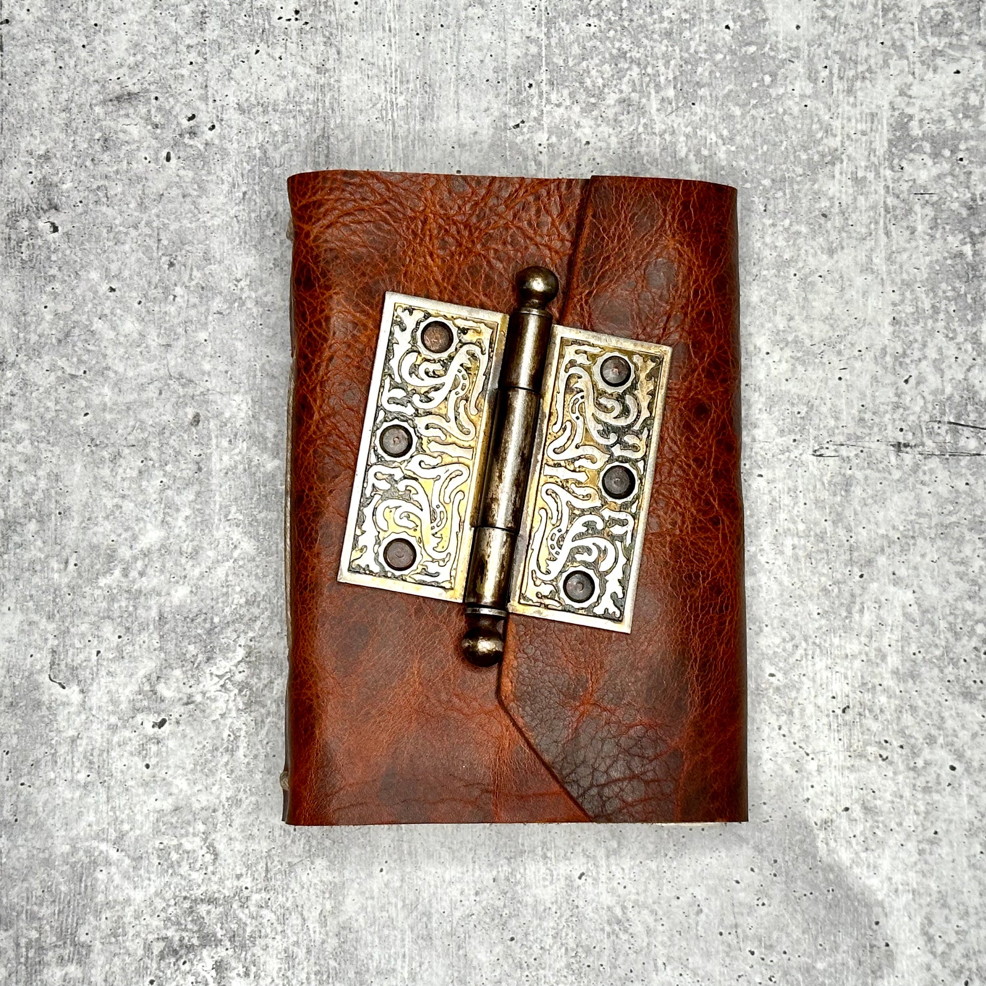 Lucca - Rusty Bison/BB/Door Hinge