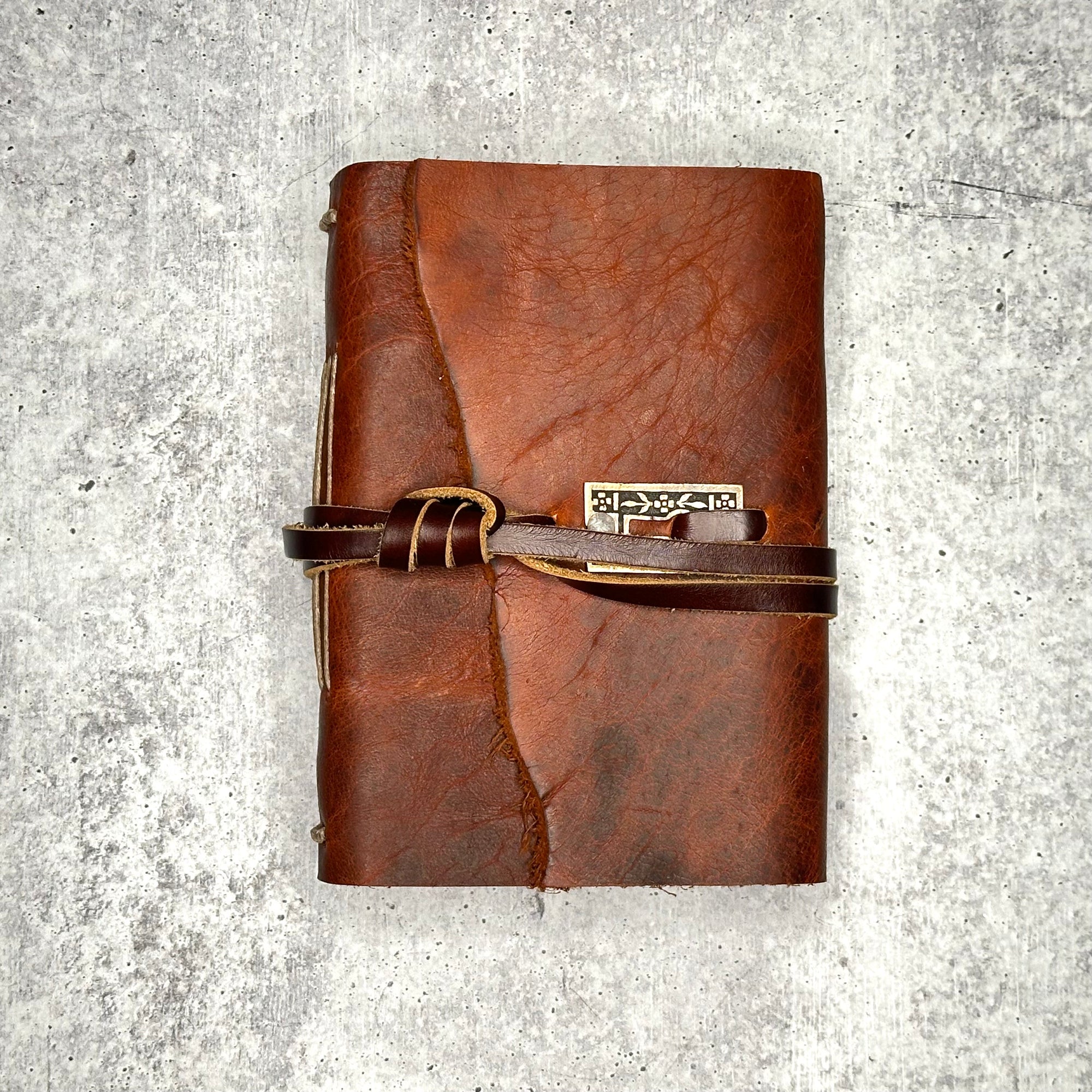 Lucca - Rusty Bison/Hemp/Keyhole Cover