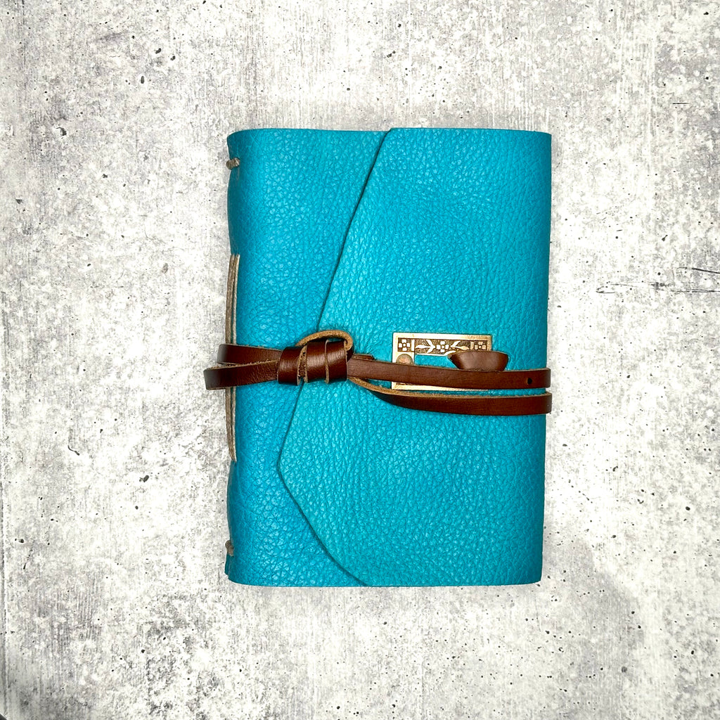 Lucca - Soft Turquoise/BB/Keyhole Cover