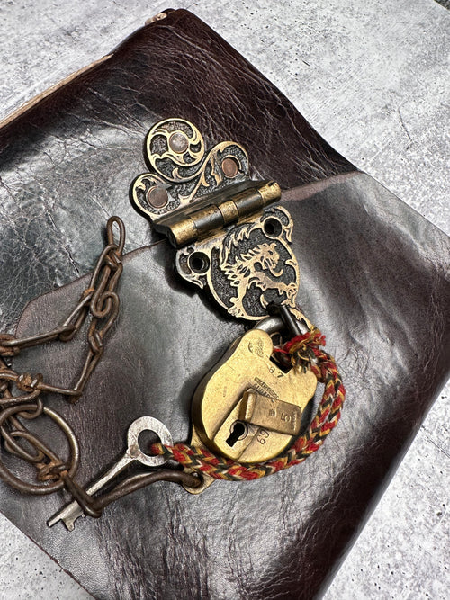 Double Perugia w/ Dragon Hinge - Glossy Espresso Bison/BB/Padlock