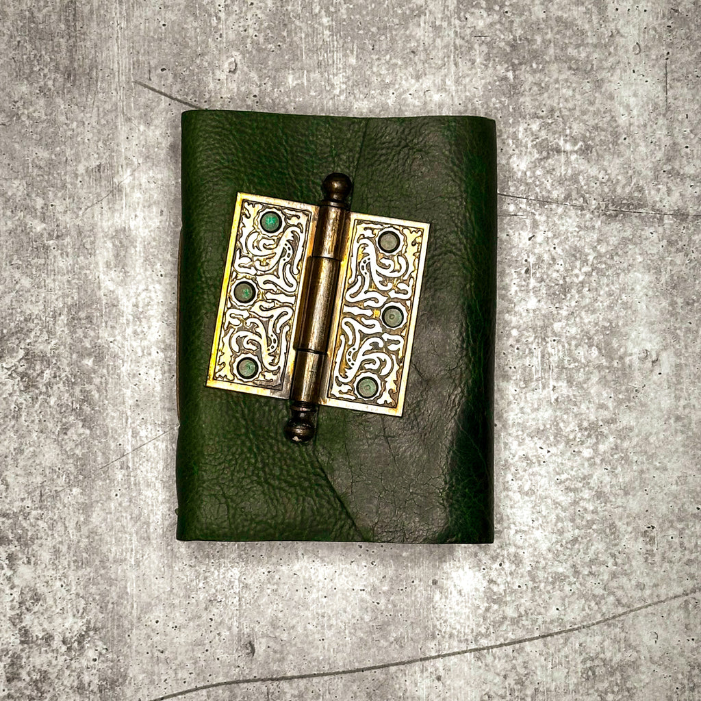Lucca - Emerald Bison 2/Artisan Paper/Door Hinge