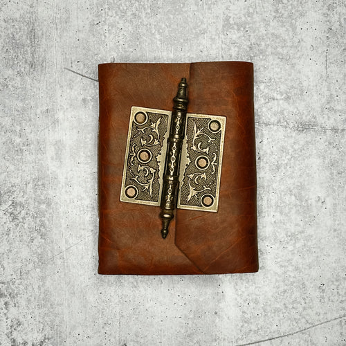 Lucca - Rusty Bison/ Bamboo/Door Hinge