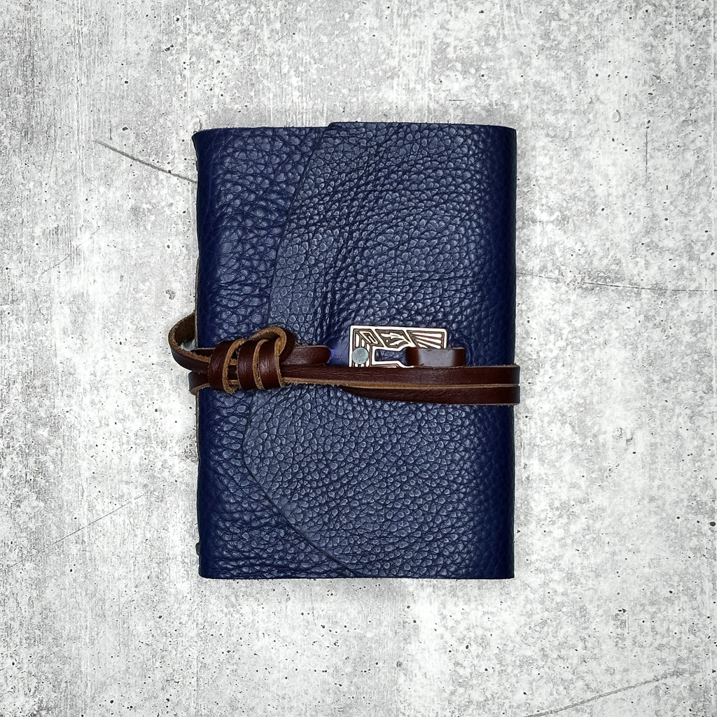 Lucca - Indigo Pebble/Watercolor Paper/Keyhole Cover
