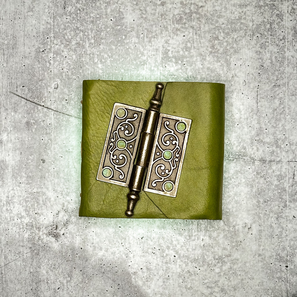 Volterra - Avocado/Bamboo Paper/Door Hinge