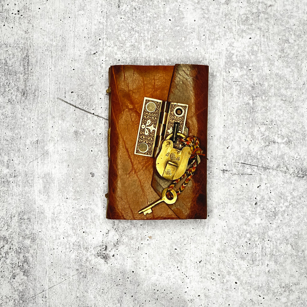 Capri - Rusty Bison/Artisan Paper/Padlock