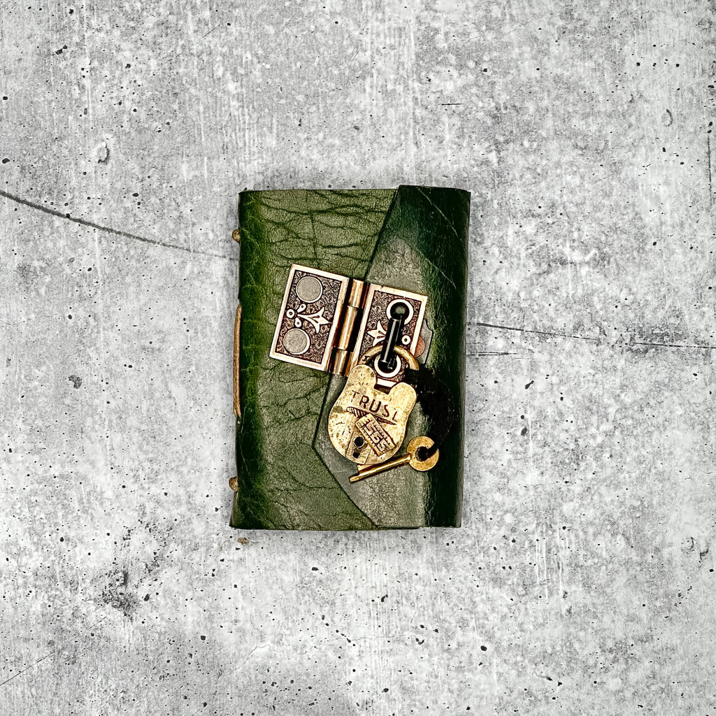 Amalfi - Emerald Bison/Artisan Paper/Padlock