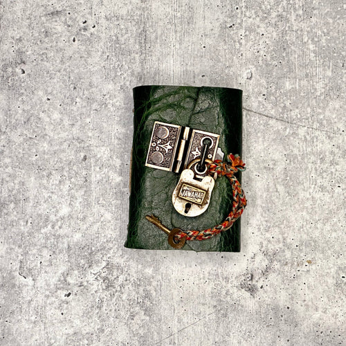 Amalfi - Emerald Bison 2.0/Artisan Paper/Padlock