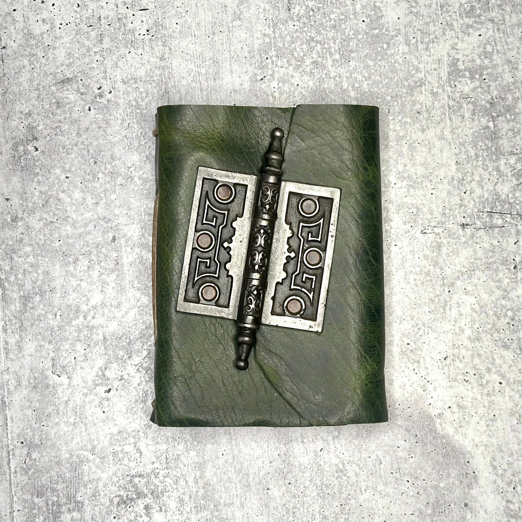 Lucca - Emerald Bison/Artisan Paper/Door Hinge