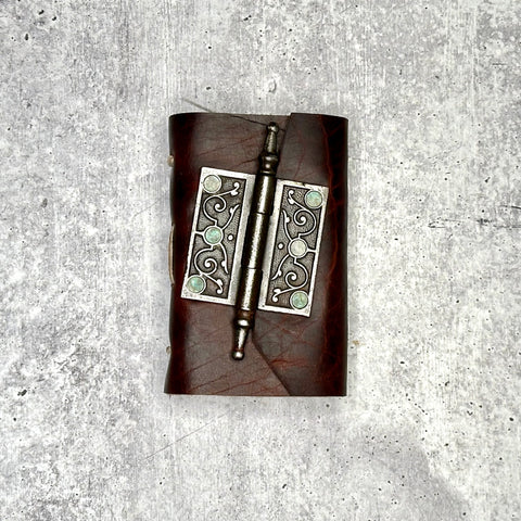 Lucca - Brick House/BB/Padlock