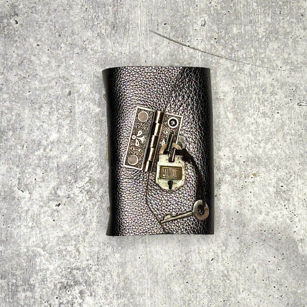 Capri - Silver Nugget/Artisan/Padlock