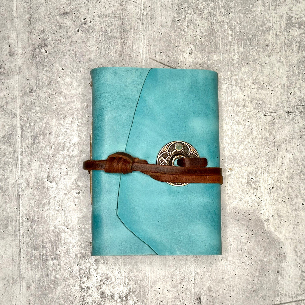 Lucca - Cielo/Artisan Paper/Rosette