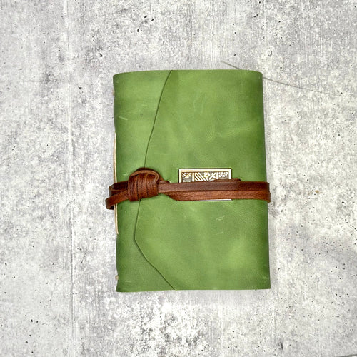 Lucca - New Leaf/Artisan Paper/Keyhole Cover