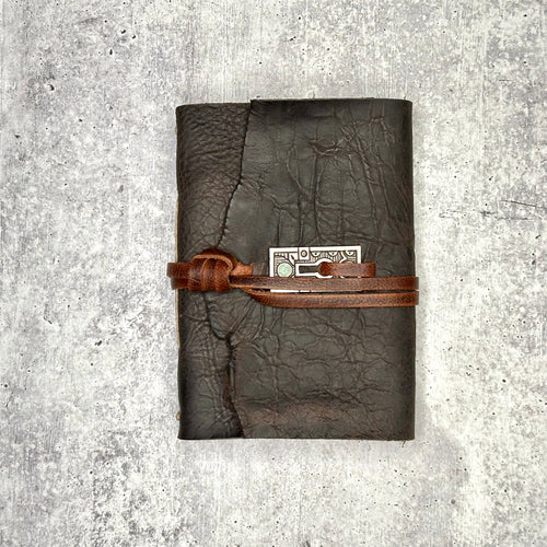 Lucca - Rugged Bison/Hemp Paper/Keyhole Cover