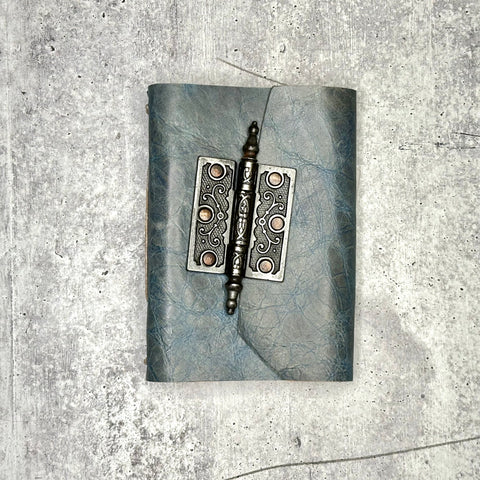 Sorrento - Emerald Bison/Photo Album/Door Hinge