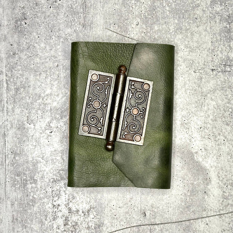 Lucca - Brick House/BB/Padlock