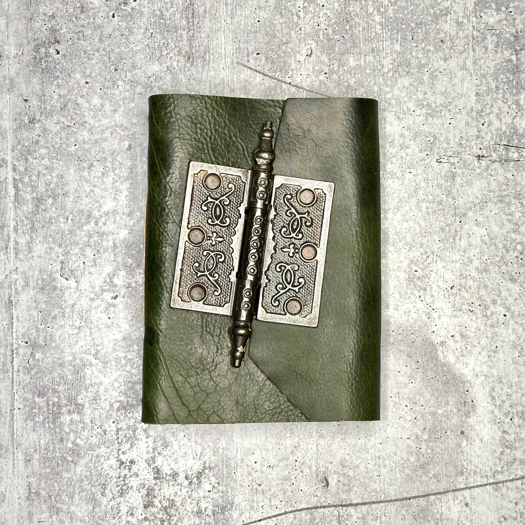 Lucca - Emerald Bison/Old Paint/Artisan Paper/Door Hinge