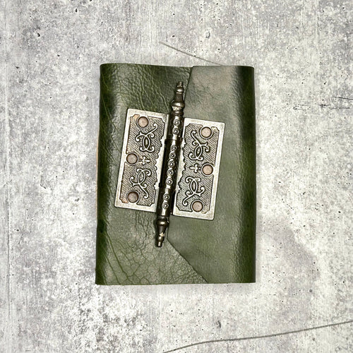 Lucca - Emerald Bison/Old Paint/Artisan Paper/Door Hinge