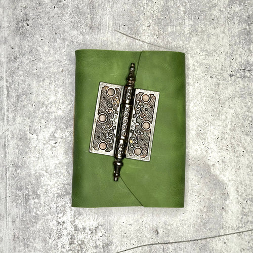 Lucca - New Leaf/Old Paint/Artisan Paper/Door Hinge