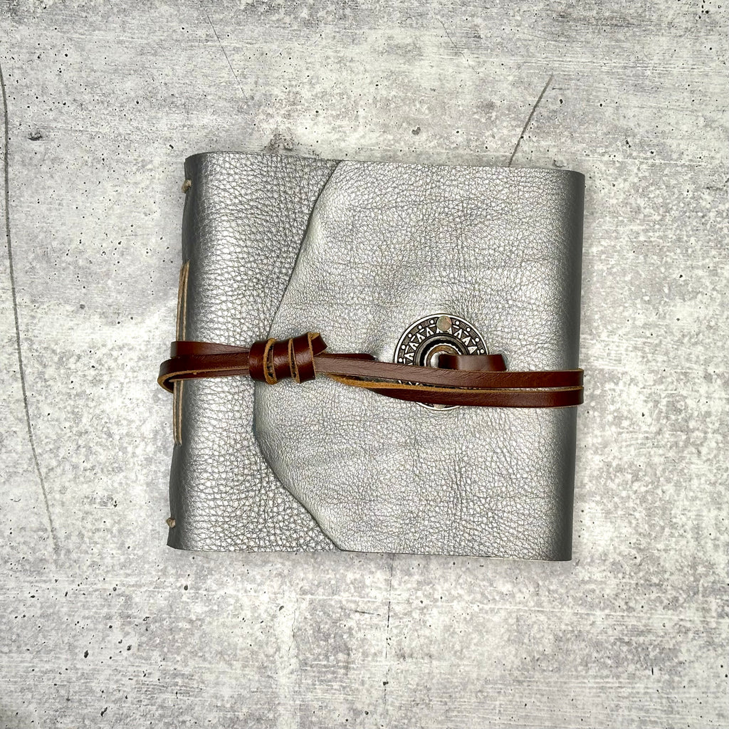 Perugia - Silver Lining/Artisan Paper/Rosette