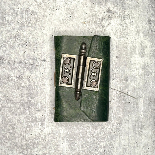 Capri - Emerald Bison/Artisan/Door Hinge 2.0