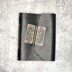 Venezia - Midnight Suave/Artisan Paper/Door Hinge