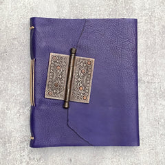 Verona/Vertical - Indigo/Photo Album/Door Hinge