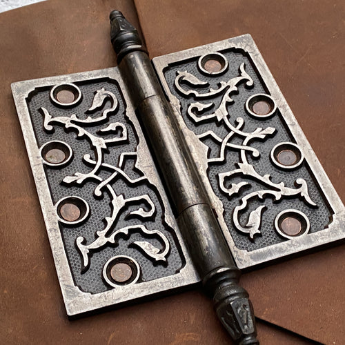 Verona/Horizontal - Weathered Cowboy 2.0/Photo Album/Door Hinge